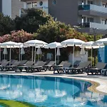 Aparthotel Holiday Hotell