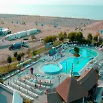 Aparthotel Holiday Otel 4*