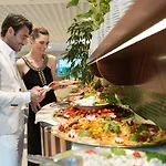 Aparthotel Holiday 4*