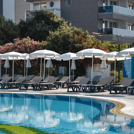 Aparthotel Holiday Hotel