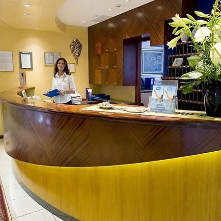 Aparthotel Holiday Hotel