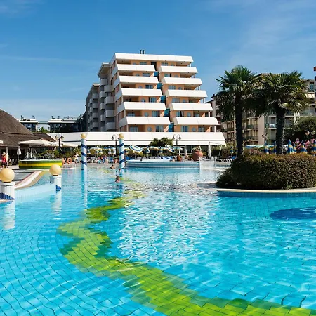 Aparthotel Holiday 비비오네