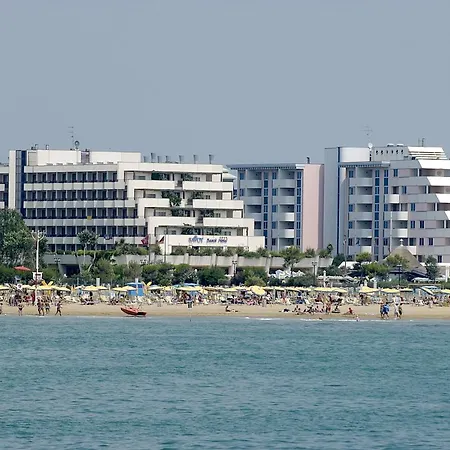 Aparthotel Holiday Ξενοδοχείο 4*