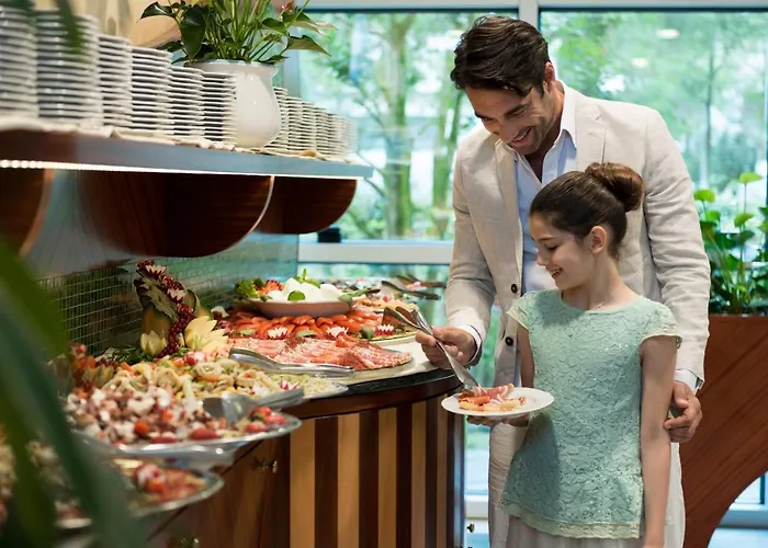 Aparthotel Holiday Μπιμπιόνε